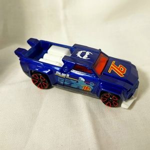 2017 Hot Wheels OVERWATCH soldier: 76 Solid Muscle car truck collectable